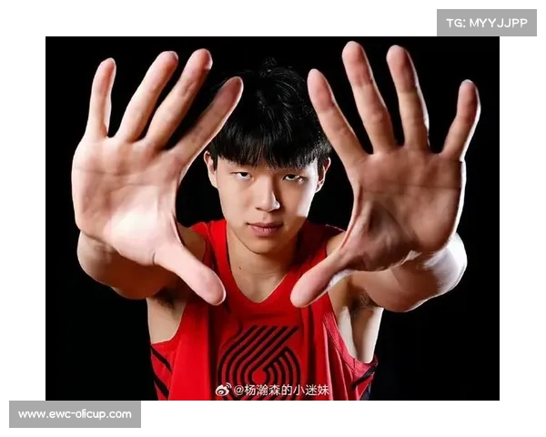 球队举办媒体开放日,接受采访介绍赛季备战情况 球队举办媒体开放日,接受采访介绍赛季备战情况